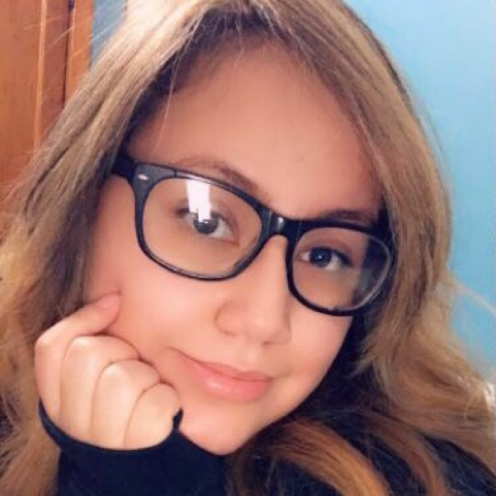 Meet your Posher, Lorena